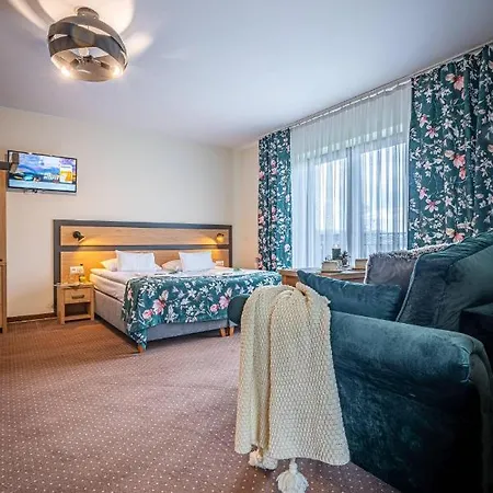 Bed & Breakfast Markowy Dworek