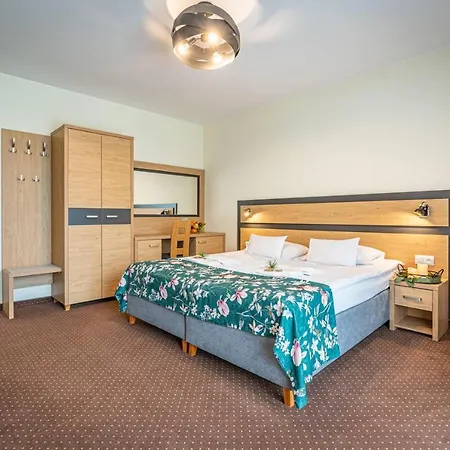 Bed & Breakfast Markowy Dworek *