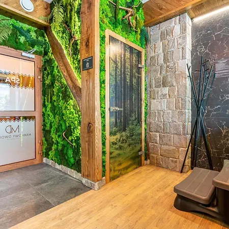 Markowy Dworek Bed and Breakfast